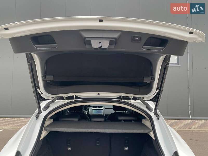 Внедорожник / Кроссовер Jaguar E-Pace 2018 в Киеве фото 25 Внедорожник / Кроссовер Jaguar E-Pace 2018 в Киеве