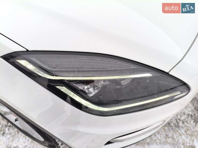 Внедорожник / Кроссовер Jaguar E-Pace 2021 в Киеве