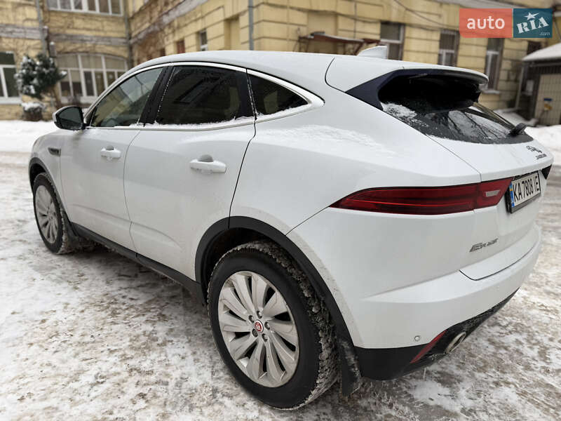 Позашляховик / Кросовер Jaguar E-Pace 2017 в Києві