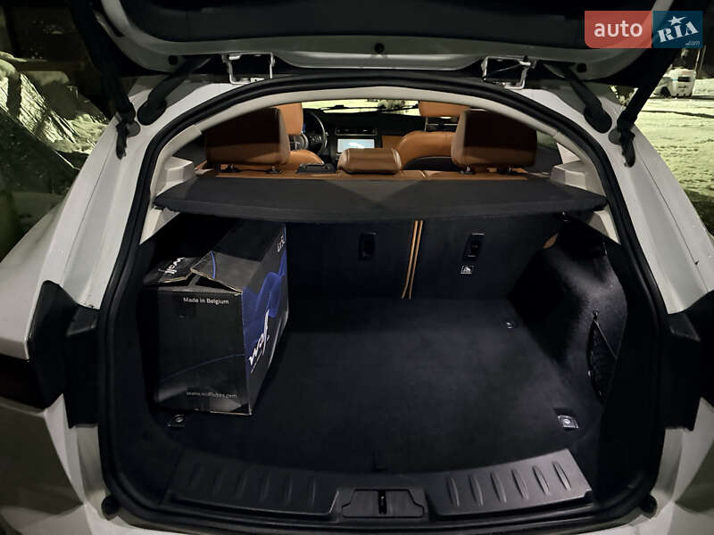 Позашляховик / Кросовер Jaguar E-Pace 2019 в Тернополі