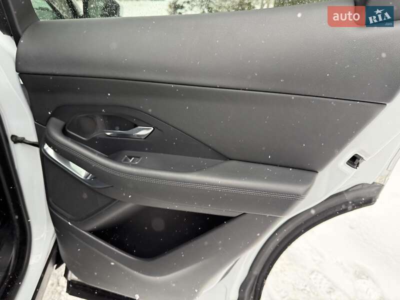 Внедорожник / Кроссовер Jaguar E-Pace 2017 в Киеве фото 19 Внедорожник / Кроссовер Jaguar E-Pace 2017 в Киеве