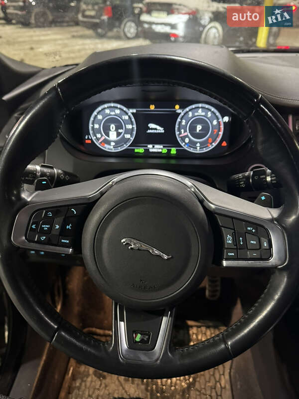 Внедорожник / Кроссовер Jaguar E-Pace 2018 в Хмельницком