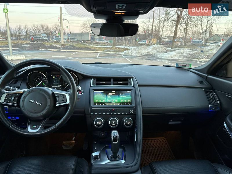 Внедорожник / Кроссовер Jaguar E-Pace 2019 в Киеве