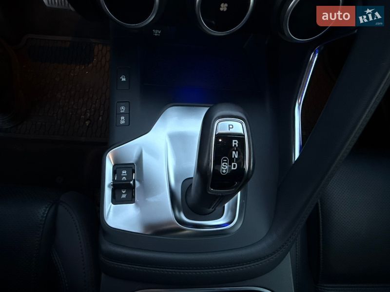 Позашляховик / Кросовер Jaguar E-Pace 2019 в Києві