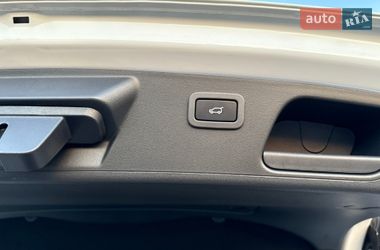 Внедорожник / Кроссовер Jaguar E-Pace 2019 в Киеве