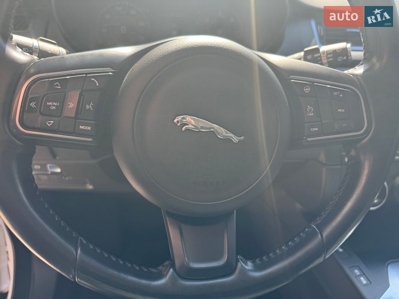 Позашляховик / Кросовер Jaguar E-Pace 2019 в Києві фото 15 Позашляховик / Кросовер Jaguar E-Pace 2019 в Києві