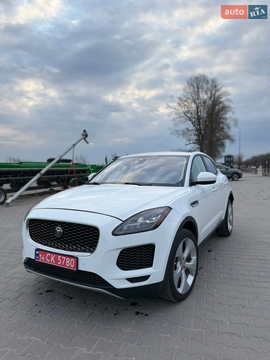 2019 Jaguar E-Pace - мініатюра 2