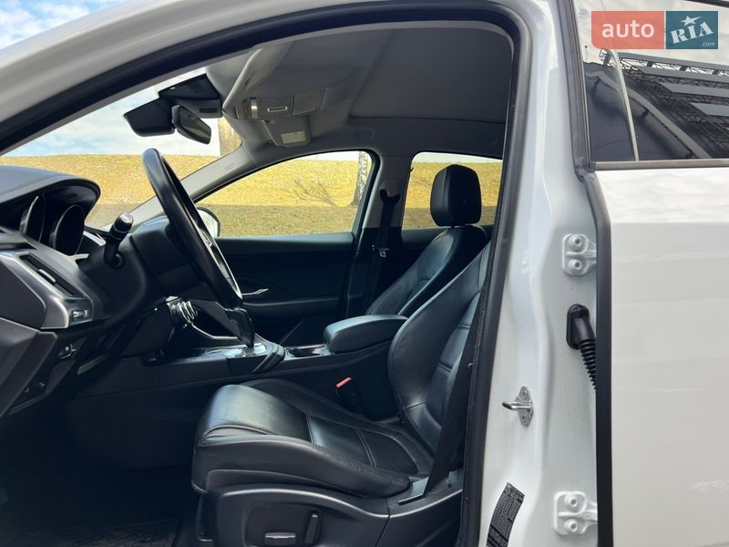 Позашляховик / Кросовер Jaguar E-Pace 2019 в Києві фото 34 Позашляховик / Кросовер Jaguar E-Pace 2019 в Києві