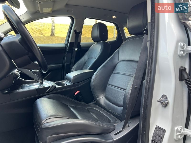 Позашляховик / Кросовер Jaguar E-Pace 2019 в Києві фото 36 Позашляховик / Кросовер Jaguar E-Pace 2019 в Києві