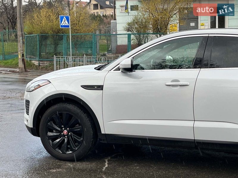 Внедорожник / Кроссовер Jaguar E-Pace 2017 в Киеве