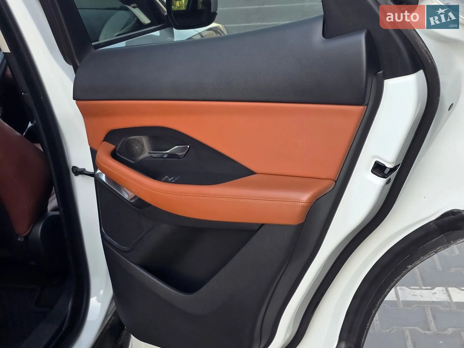 2019 Jaguar E-Pace - мініатюра 34