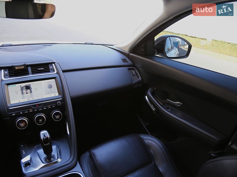 Внедорожник / Кроссовер Jaguar E-Pace 2019 в Киеве