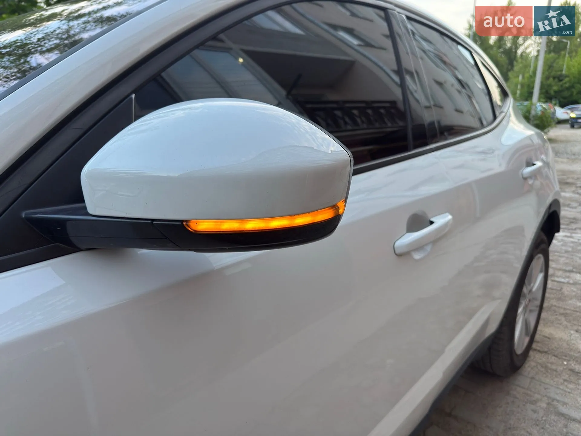 2019 Jaguar E-Pace - мініатюра 9