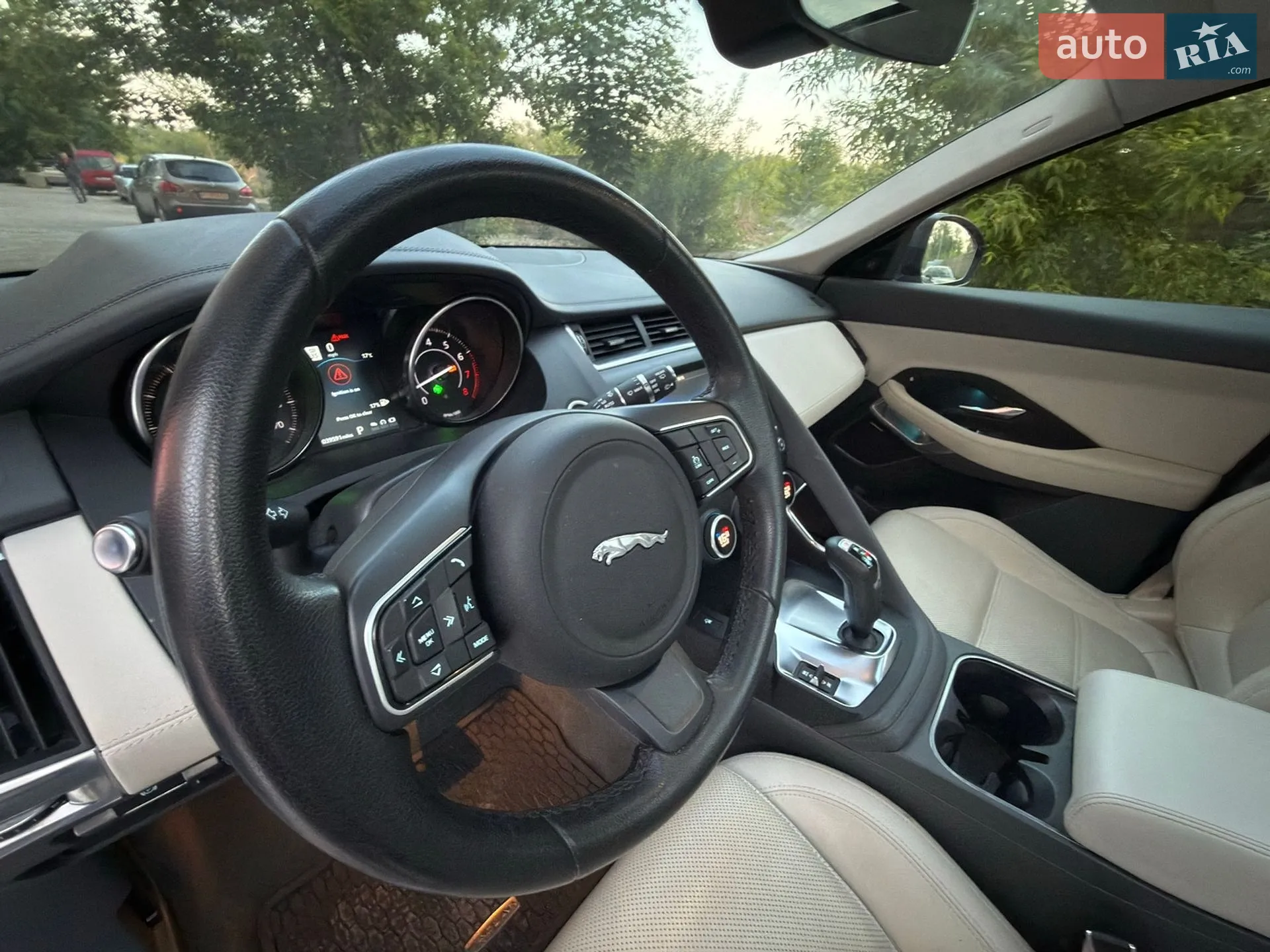 2019 Jaguar E-Pace - мініатюра 18