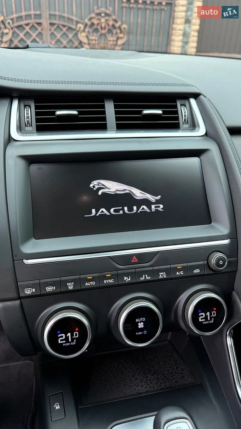 2018 Jaguar E-Pace - мініатюра 32