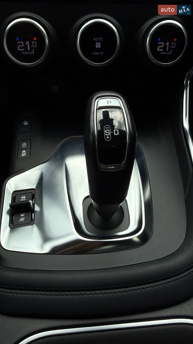 2018 Jaguar E-Pace - мініатюра 38