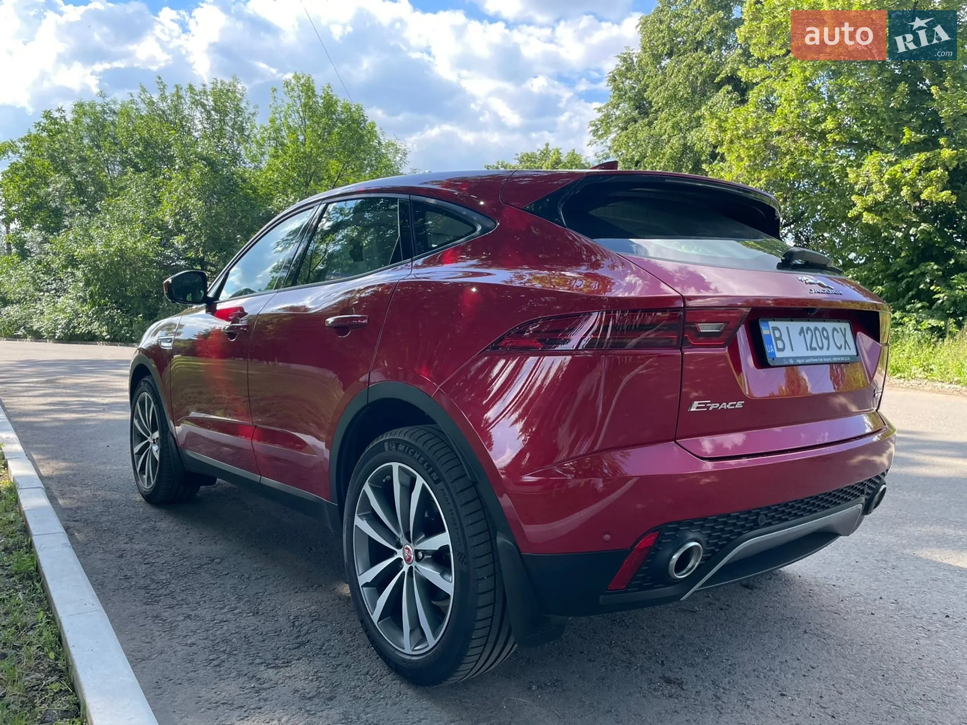2019 Jaguar E-Pace - мініатюра 4