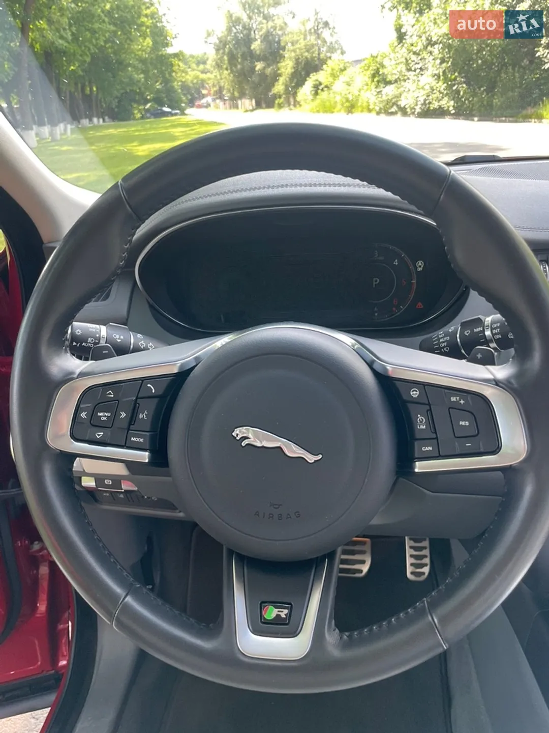 2019 Jaguar E-Pace - мініатюра 15