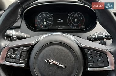 Позашляховик / Кросовер Jaguar E-Pace 2019 в Києві