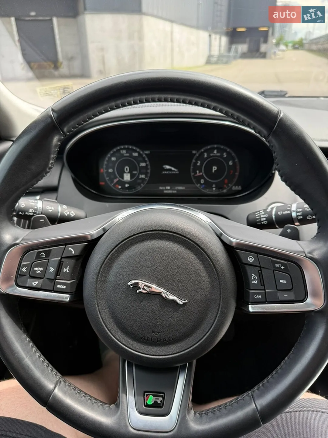 2019 Jaguar E-Pace - мініатюра 21