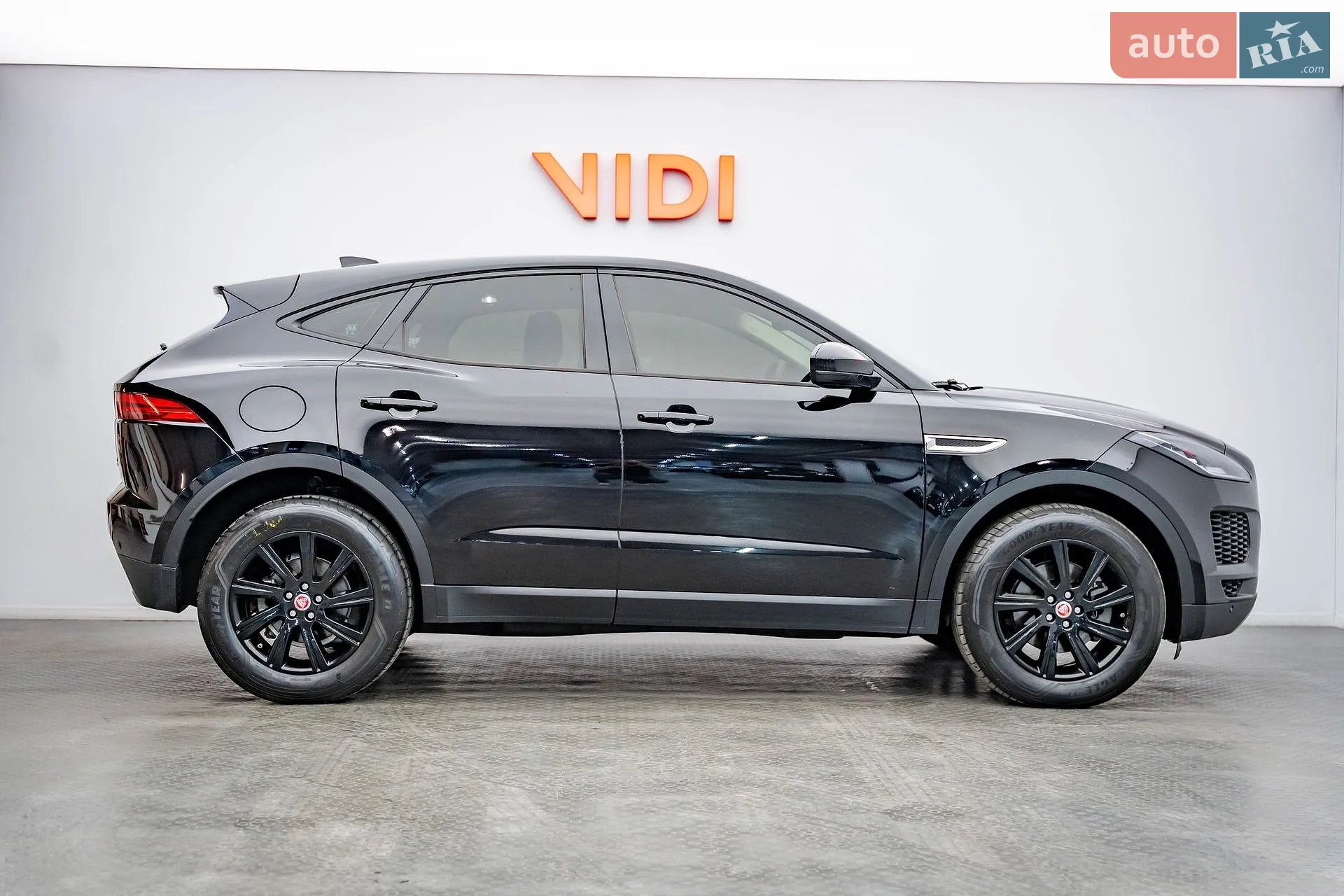 2019 Jaguar E-Pace - мініатюра 5