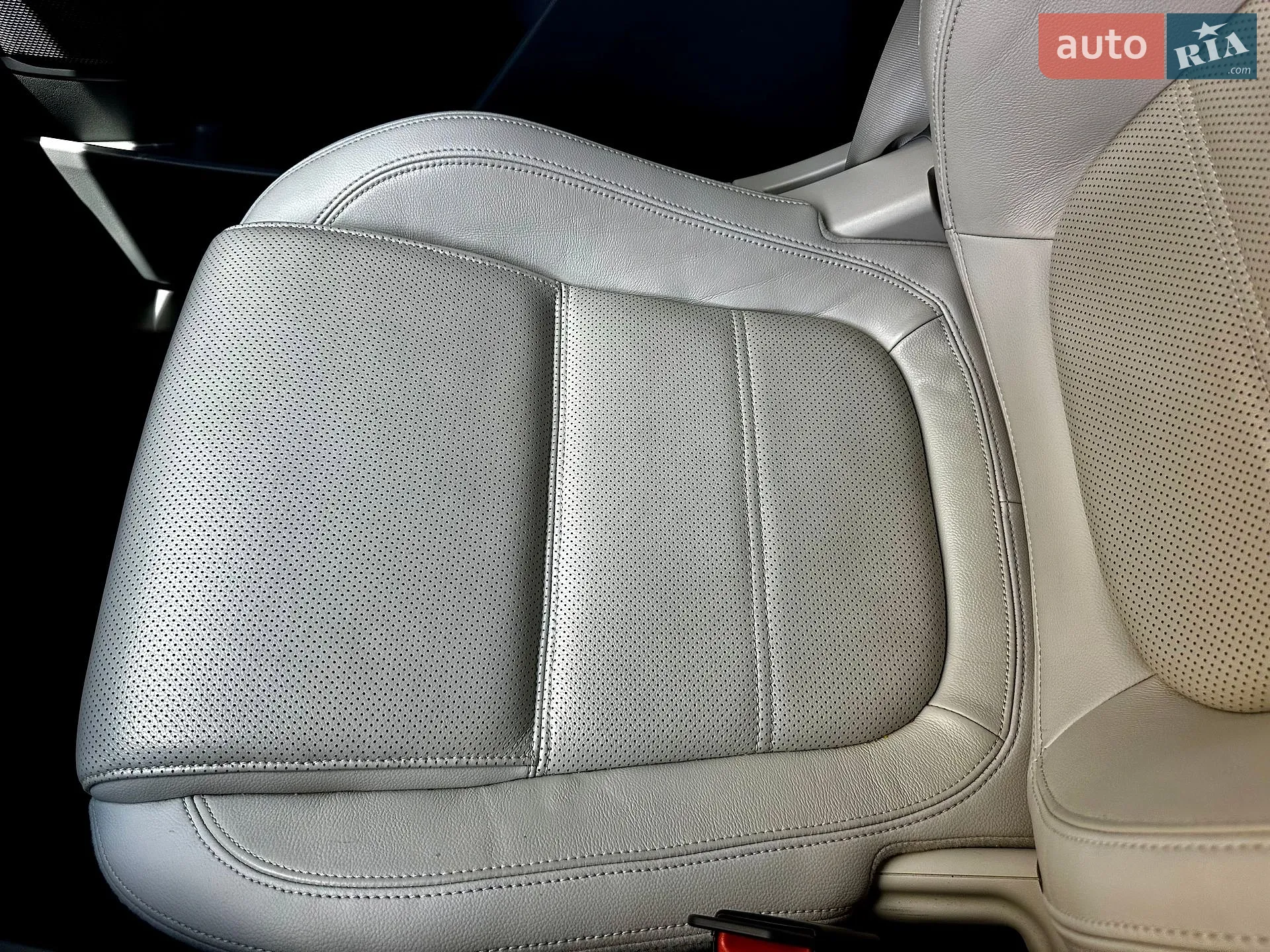 2018 Jaguar E-Pace - мініатюра 18