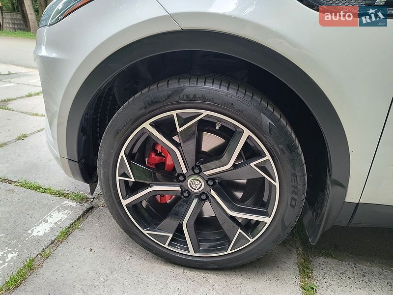 Внедорожник / Кроссовер Jaguar E-Pace 2018 в Киеве