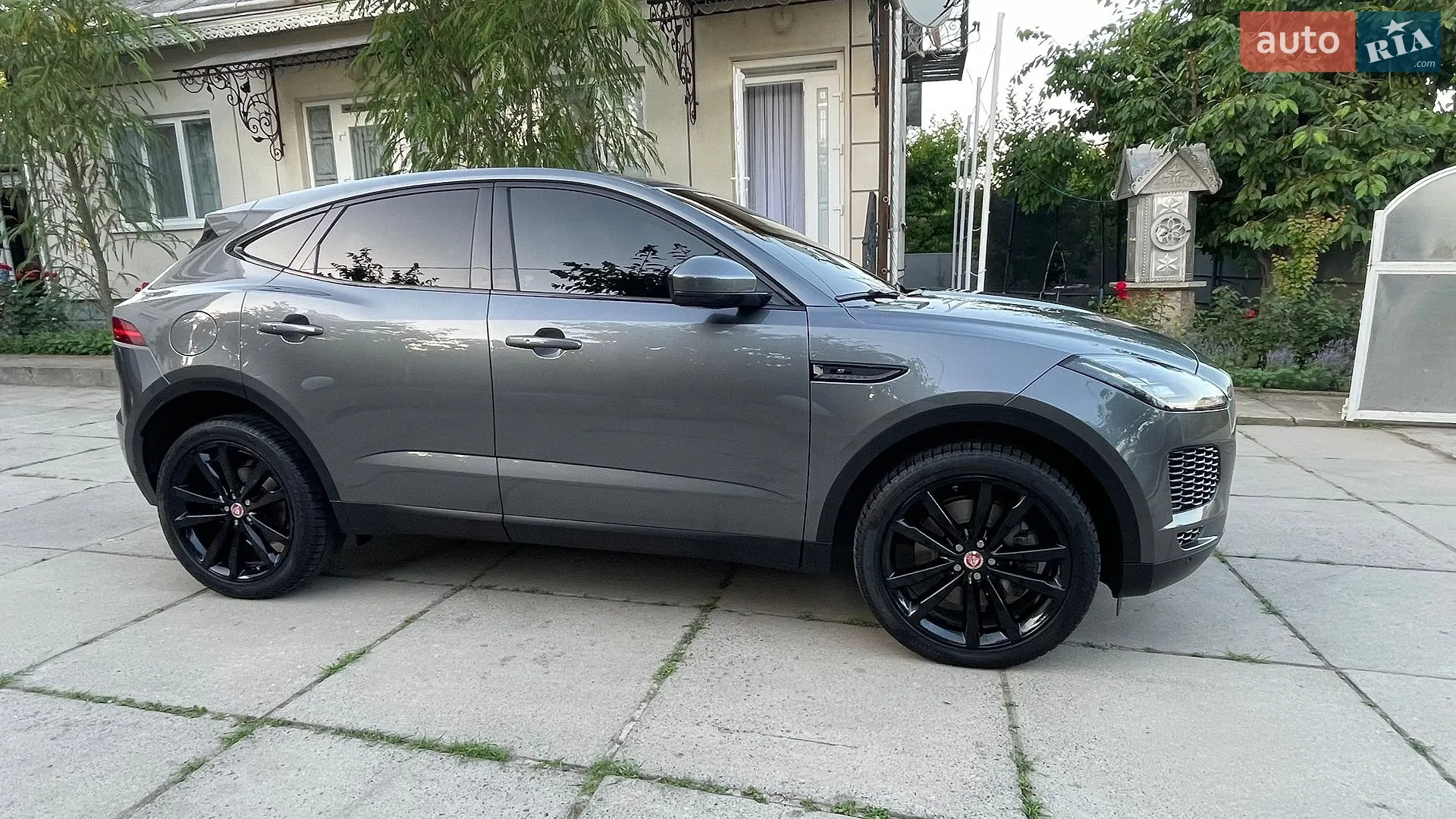 2019 Jaguar E-Pace - мініатюра 17