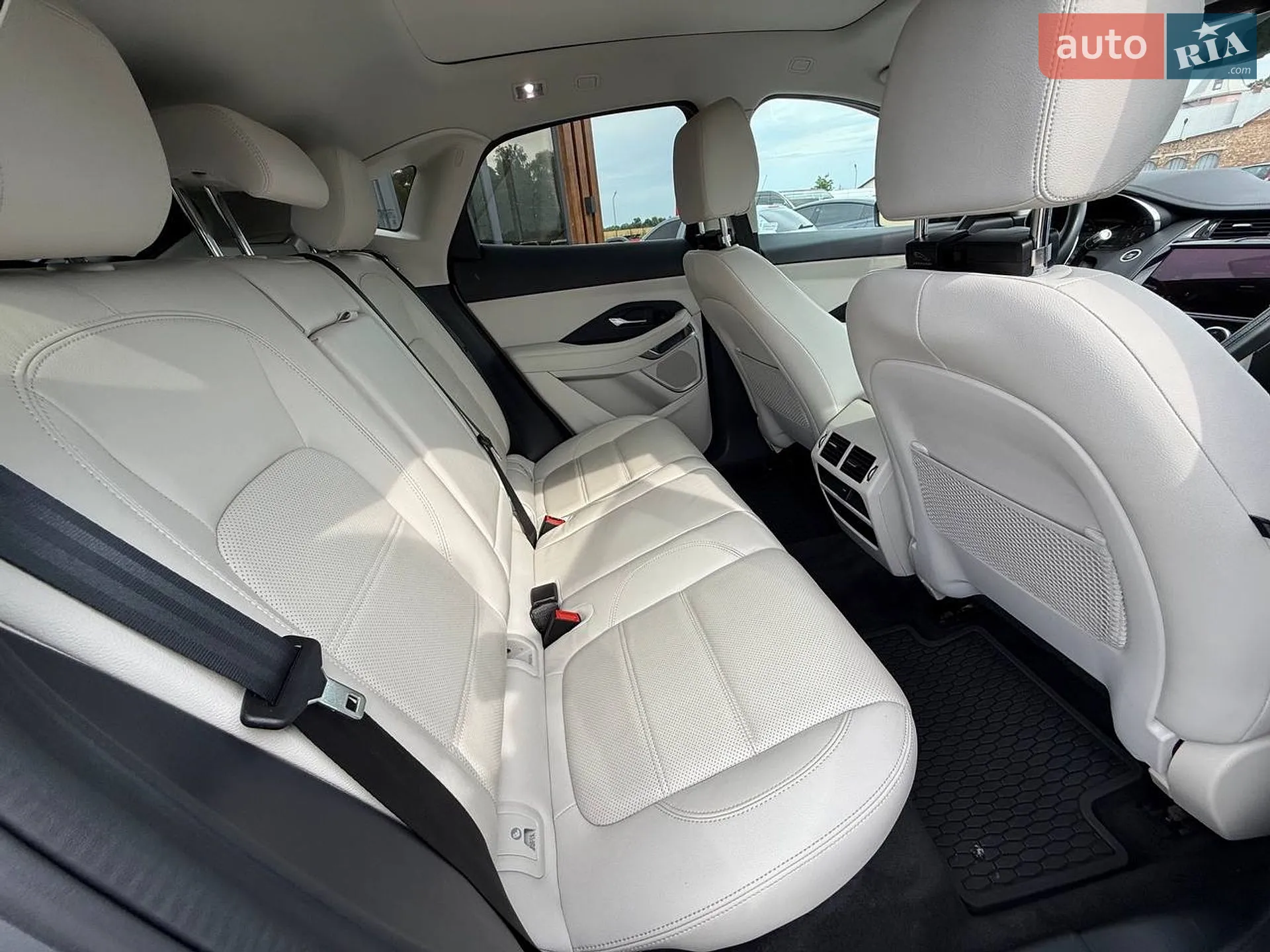 2021 Jaguar E-Pace - мініатюра 35