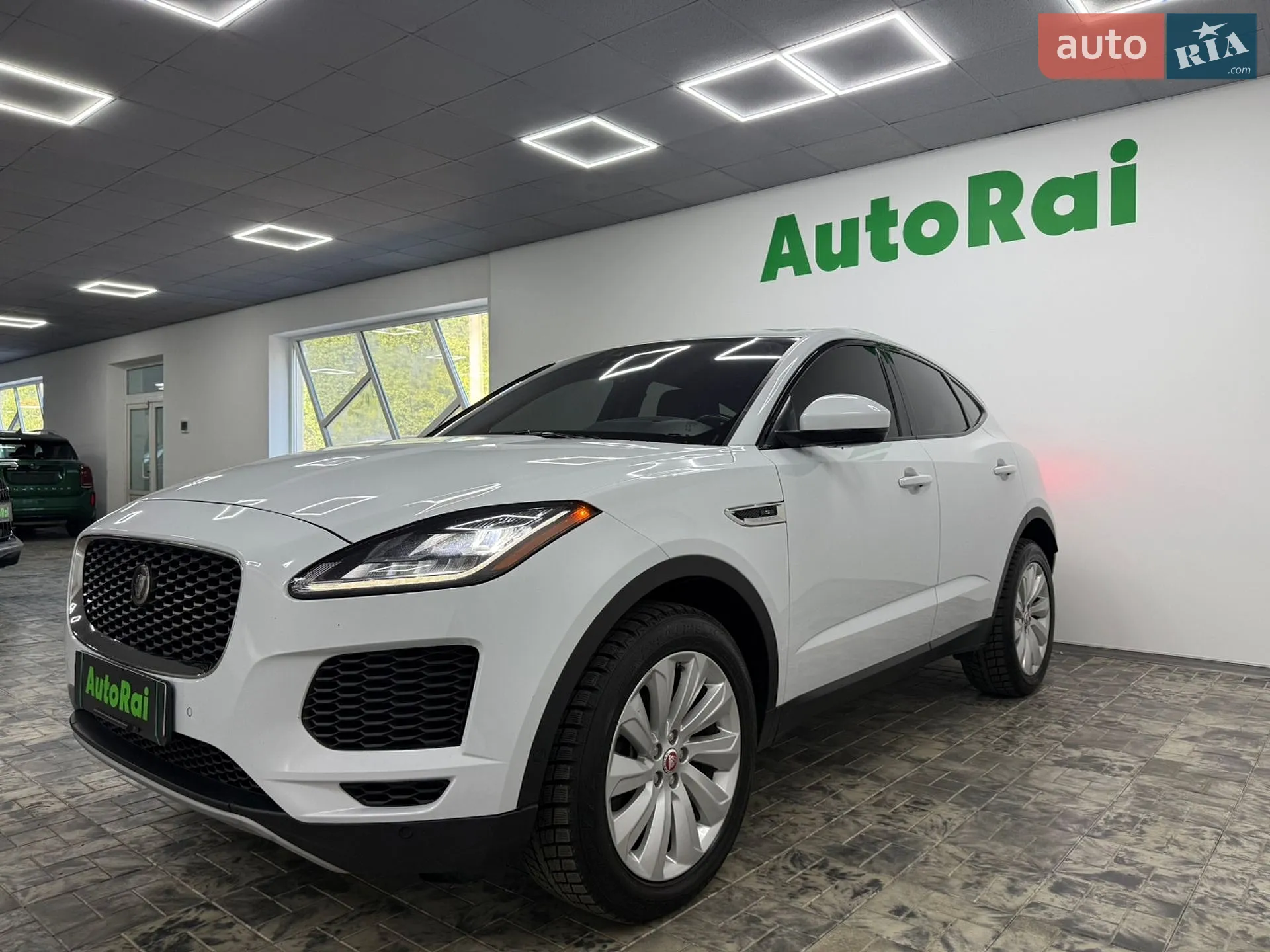 2017 Jaguar E-Pace - мініатюра 6