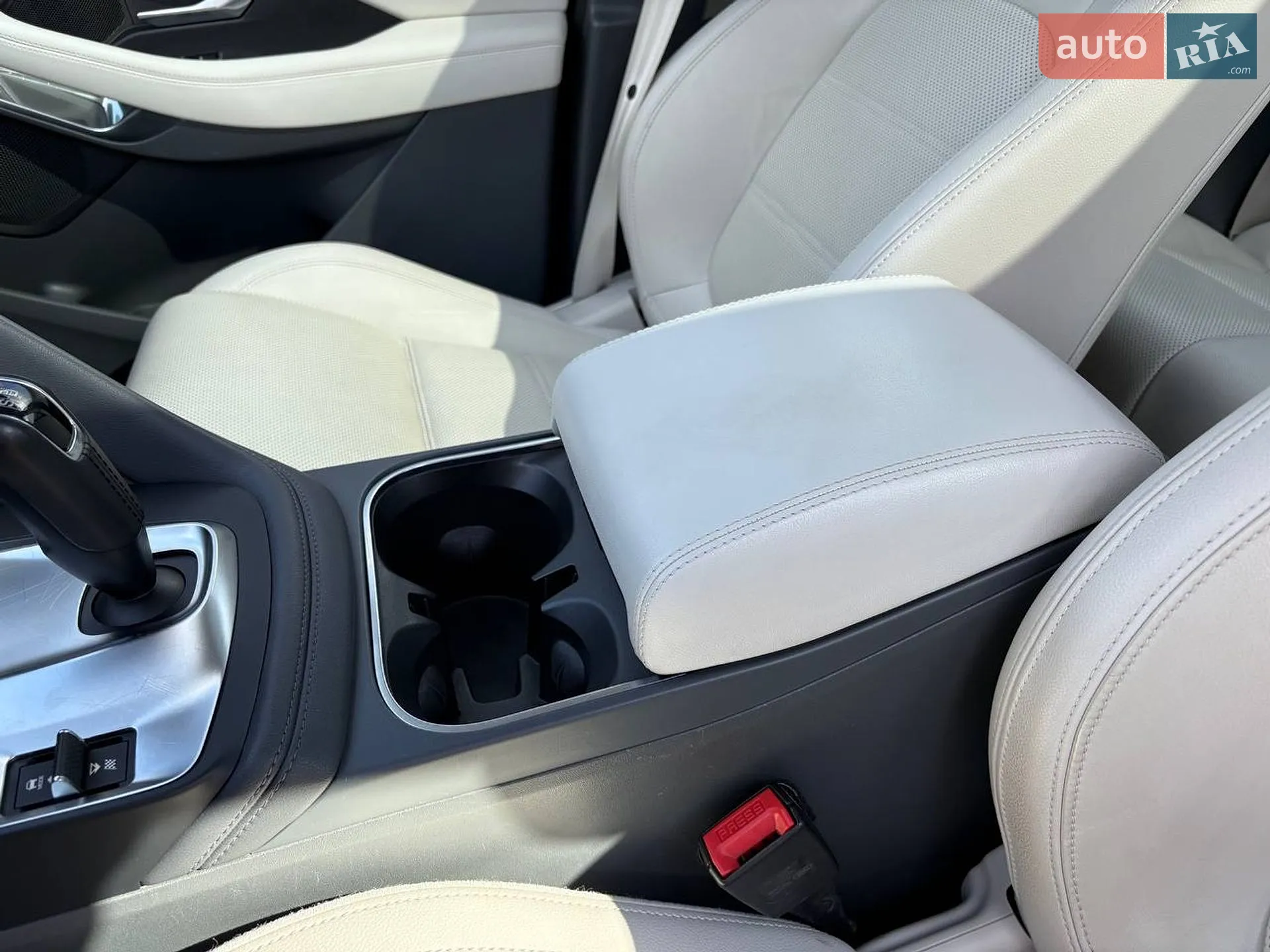 2020 Jaguar E-Pace - мініатюра 26