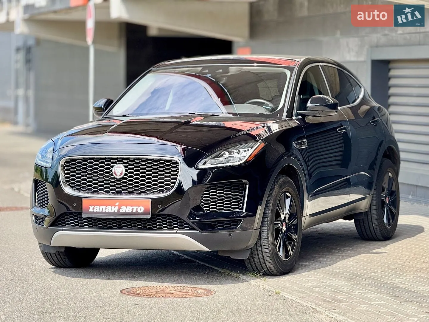 2018 Jaguar E-Pace - фото 1