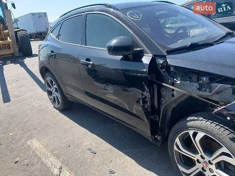 2019 Jaguar E-Pace - мініатюра 13