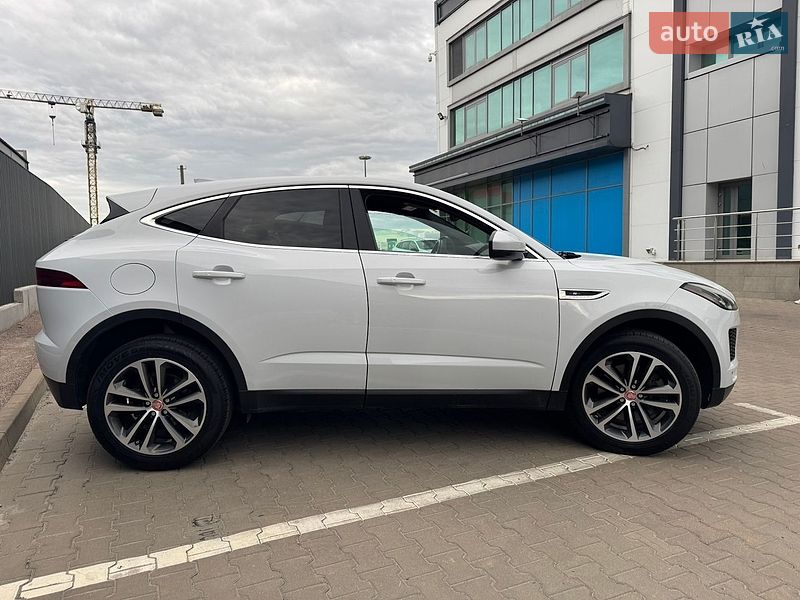 Внедорожник / Кроссовер Jaguar E-Pace 2018 в Киеве