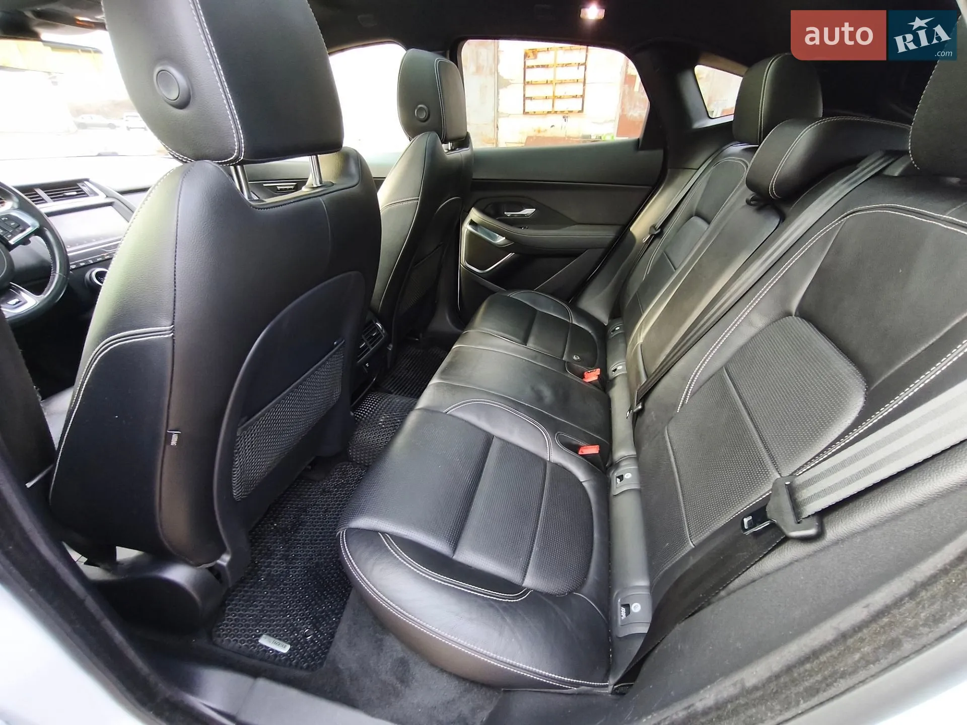 2018 Jaguar E-Pace - мініатюра 30