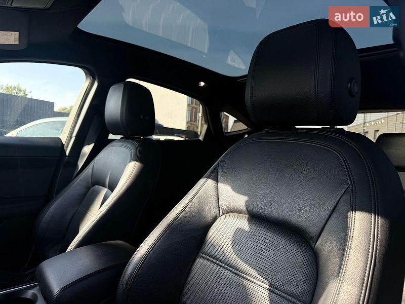 Позашляховик / Кросовер Jaguar E-Pace 2018 в Львові