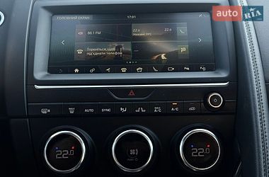 Позашляховик / Кросовер Jaguar E-Pace 2018 в Львові