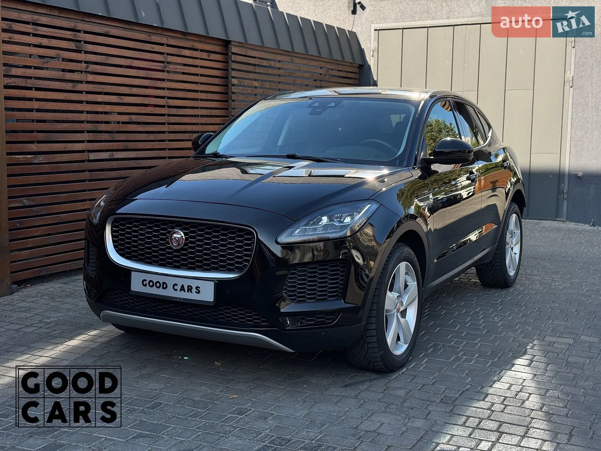 2019 Jaguar E-Pace - мініатюра 3