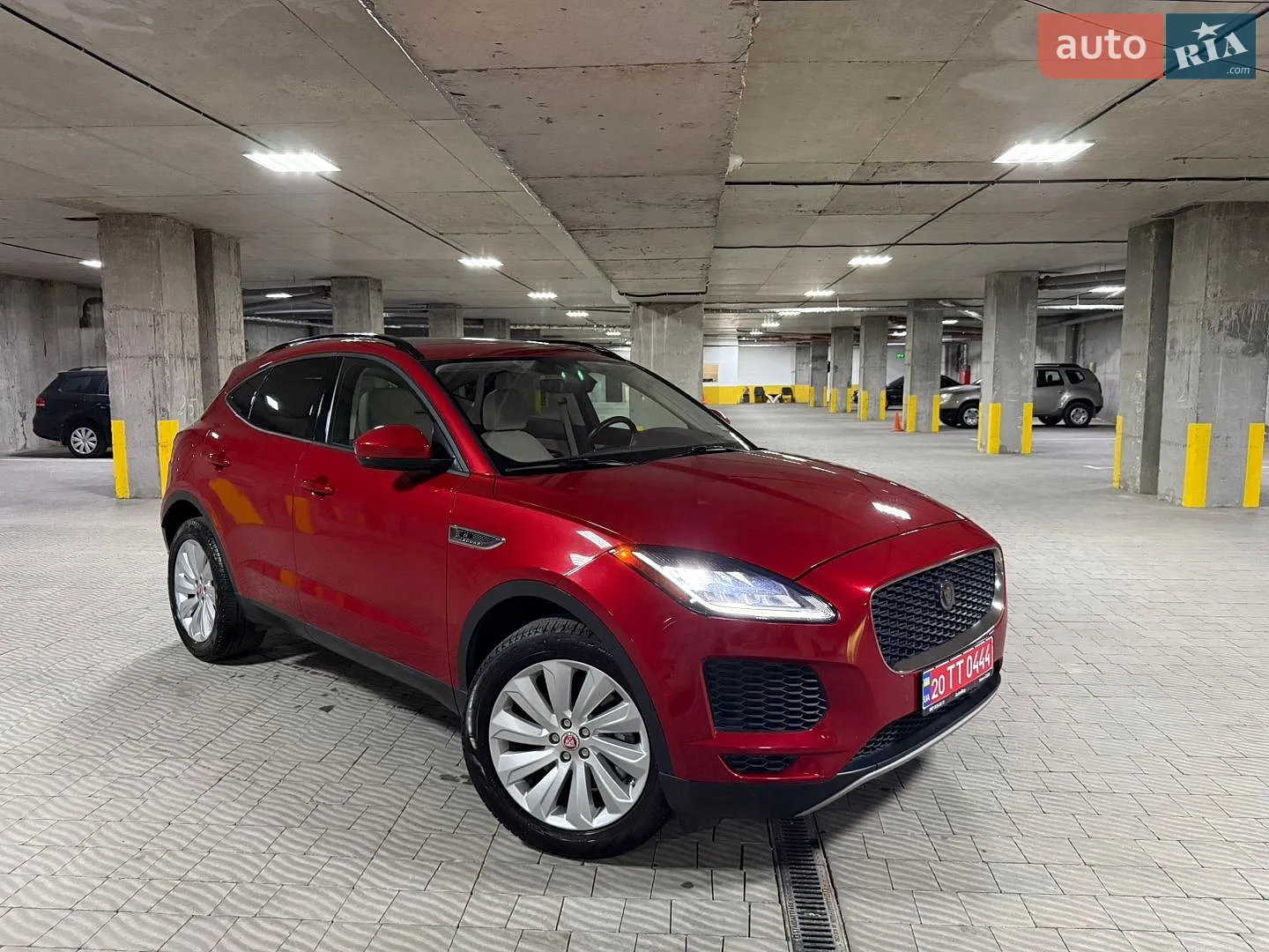 2019 Jaguar E-Pace - мініатюра 2