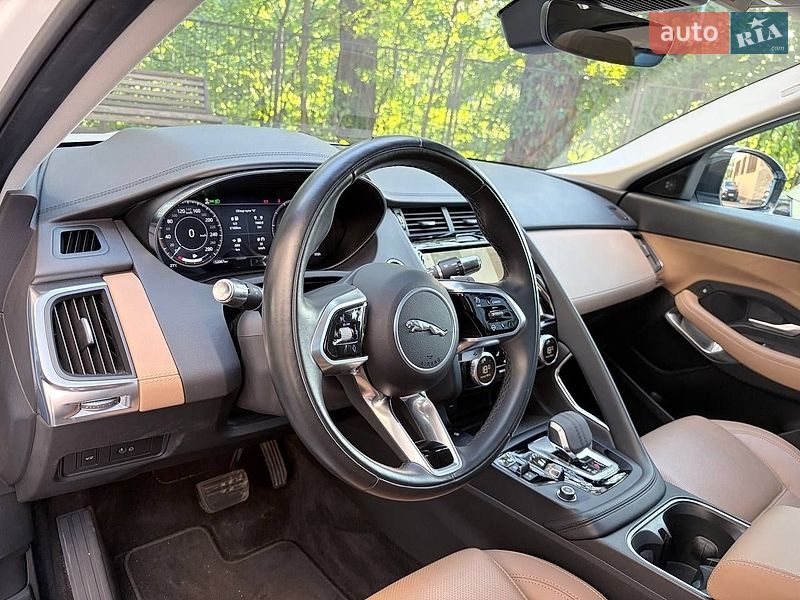 Внедорожник / Кроссовер Jaguar E-Pace 2021 в Киеве