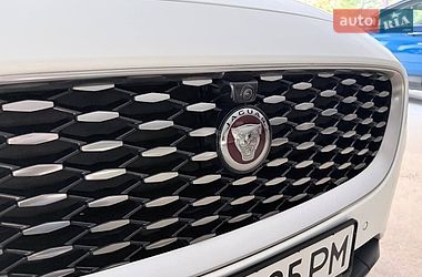 Внедорожник / Кроссовер Jaguar E-Pace 2021 в Киеве