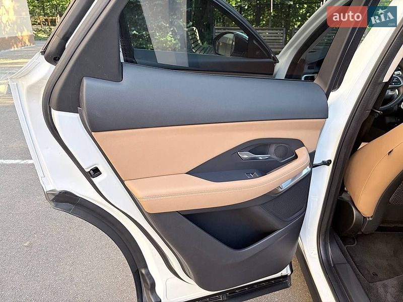 Внедорожник / Кроссовер Jaguar E-Pace 2021 в Киеве