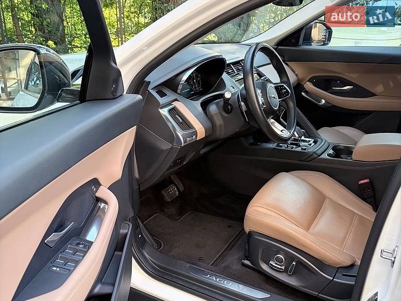 Внедорожник / Кроссовер Jaguar E-Pace 2021 в Киеве