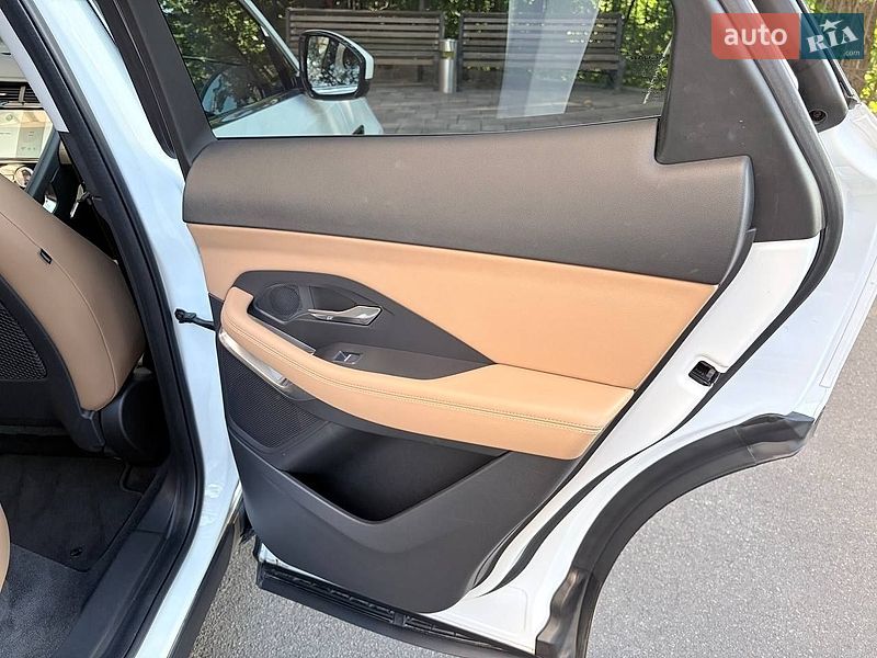 Внедорожник / Кроссовер Jaguar E-Pace 2021 в Киеве