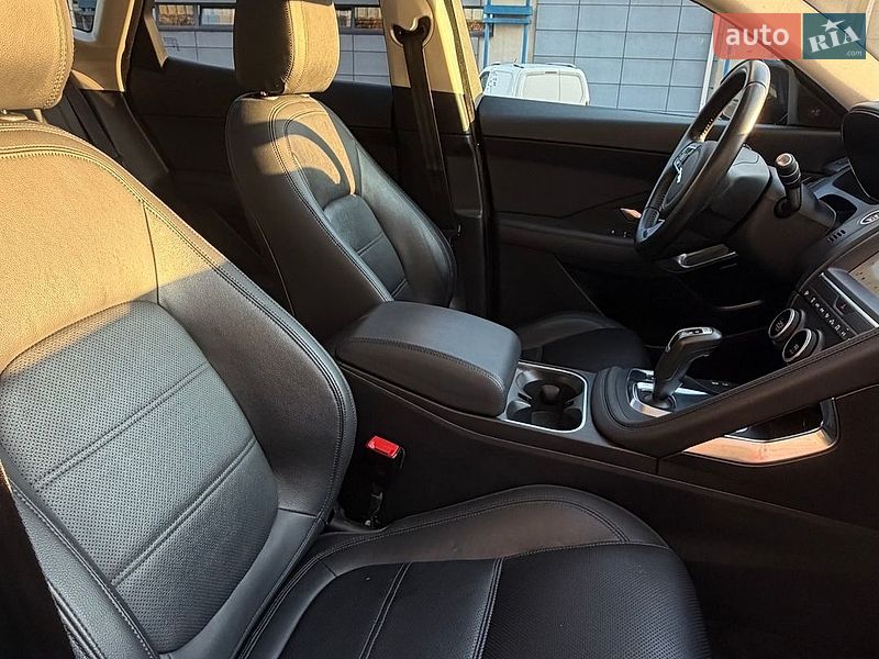 Внедорожник / Кроссовер Jaguar E-Pace 2020 в Киеве фото 16 Внедорожник / Кроссовер Jaguar E-Pace 2020 в Киеве