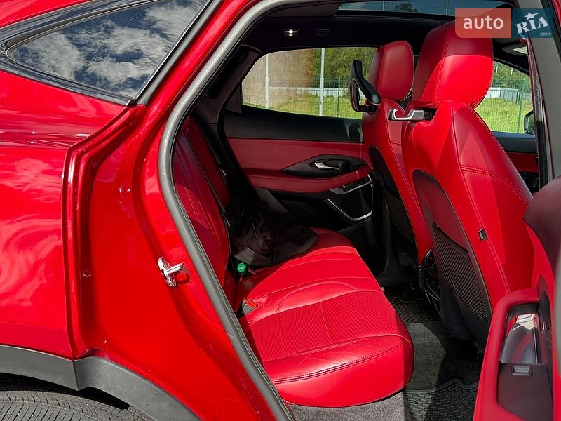 Позашляховик / Кросовер Jaguar E-Pace 2020 в Коломиї