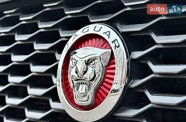 Внедорожник / Кроссовер Jaguar E-Pace 2020 в Киеве