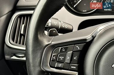 Внедорожник / Кроссовер Jaguar E-Pace 2020 в Киеве