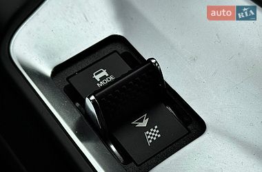 Внедорожник / Кроссовер Jaguar E-Pace 2020 в Киеве