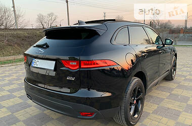 Позашляховик / Кросовер Jaguar F-Pace 2017 в 